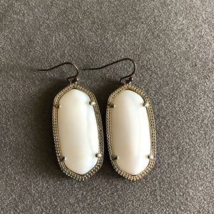 Kendra Scott Elle earrings